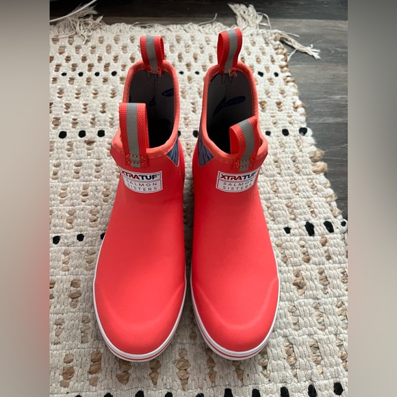 xtratufs Shoes Xtratuf Boots Poshmark